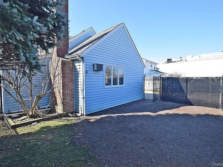 27 N Lewis Pl — Photo 16