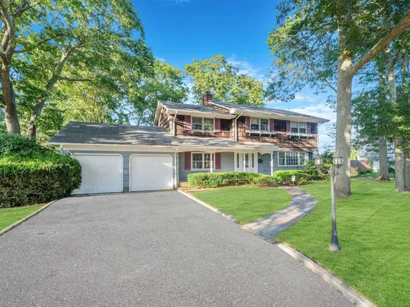 21 Swan View Drive, Patchogue, NY 11772