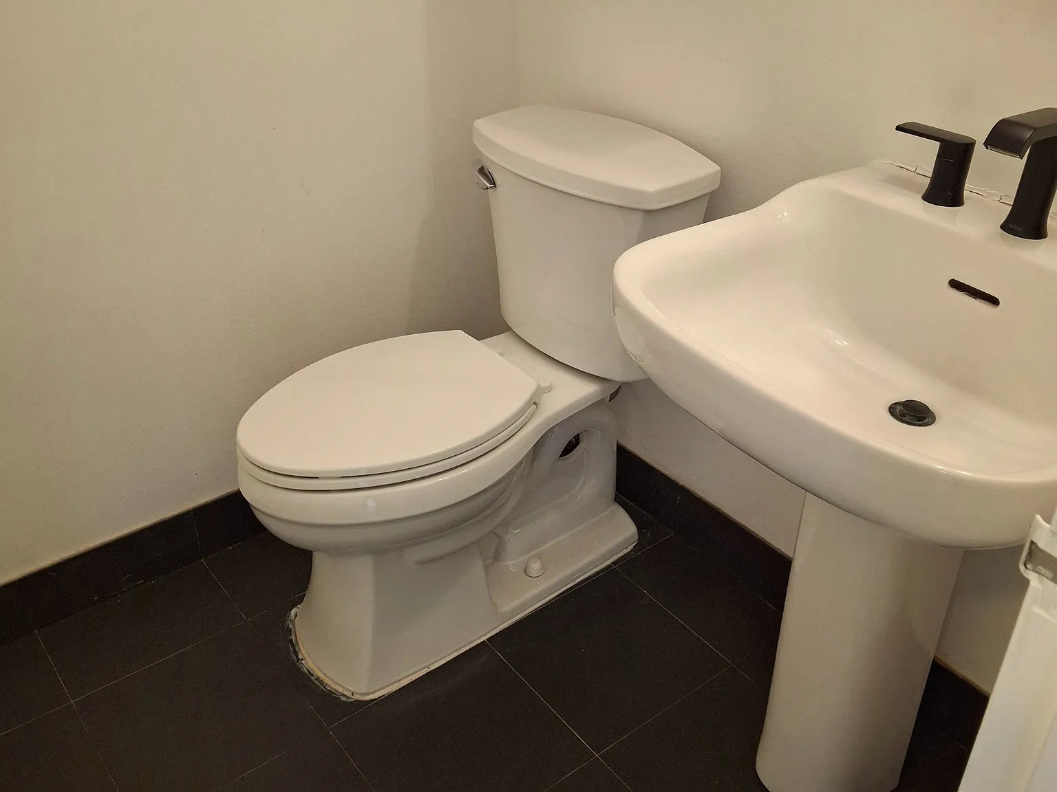 1 bed, 1.5 bath, 1150 sqft, $2,700 — Photo 2