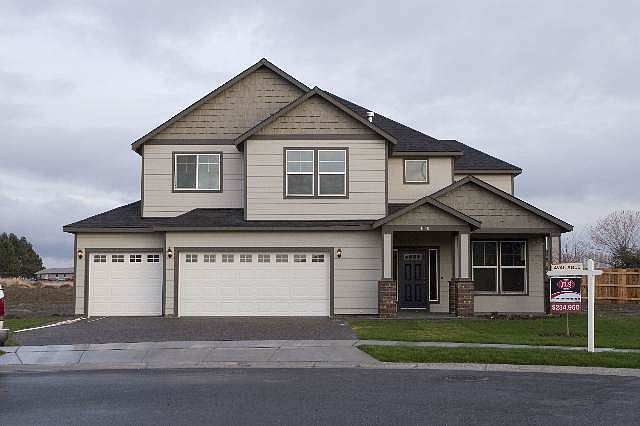 1st image of 10407 Pine Ct