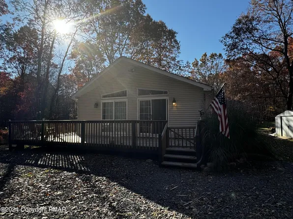 6 Uffleman Ln, Albrightsville, PA 18210