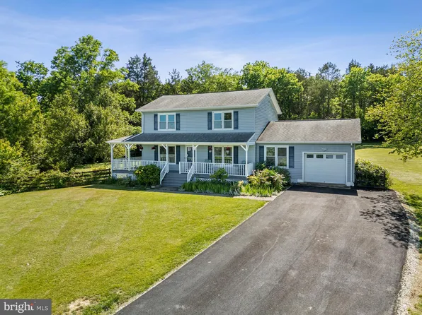 6821 Crescent Pl, Bealeton, VA 22712