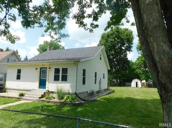 2006 E 17th St, Muncie, IN 47302