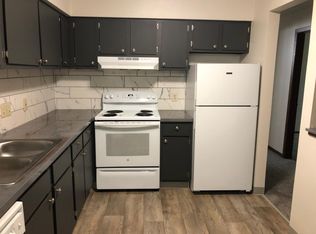 1777 Hampton Knoll Dr, Akron, OH 44313