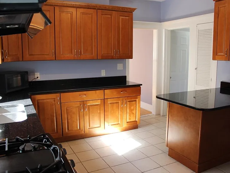 139 Langdon Ave #1 — Photo 7