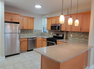 31-49 35th St #2B, Astoria, NY 11106
