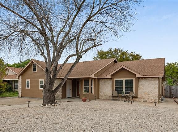 4th image of 514 Russet Valley Dr
