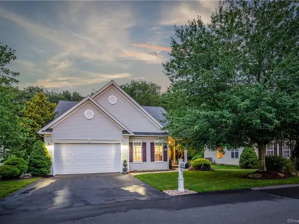 17 Grand Boulevard #17, Ellington, CT 06029