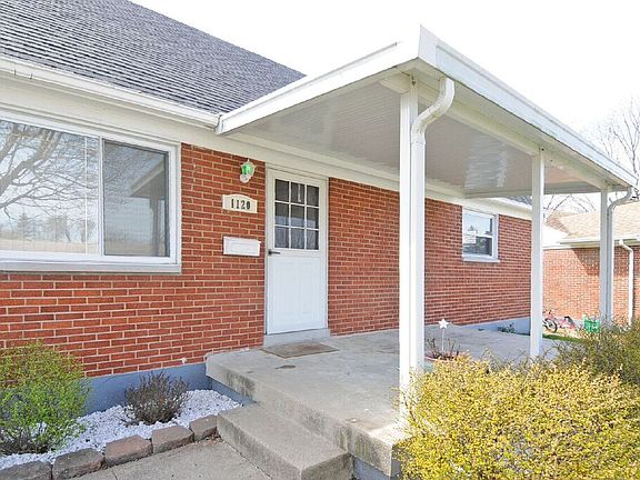 4th image of 1120 E Maple Ave