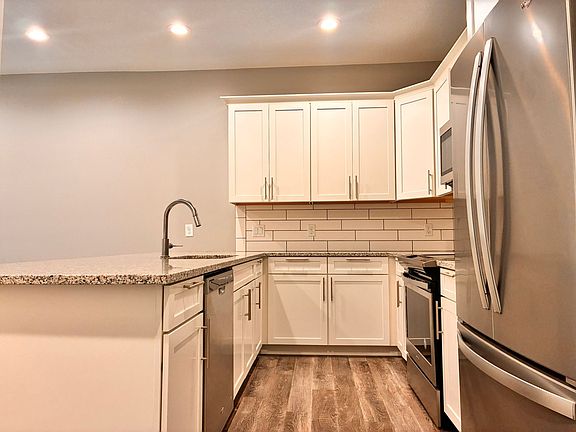2nd image of 2308 SE Chayse Ln