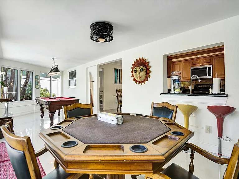 2051 Coral Reef Dr — Photo 19