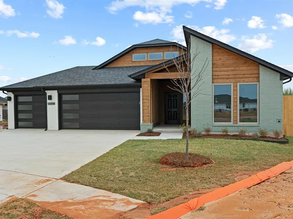 13216 SW 8th St, Yukon, OK 73099