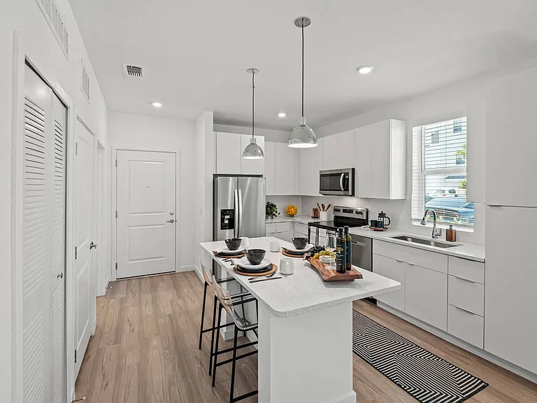 Altis Grand Suncoast Apartments — Photo 54
