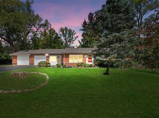 11031 Morrow Dr, Saint Ann, MO 63074