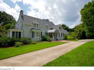 2500 Robinhood Rd, Winston Salem, NC 27106