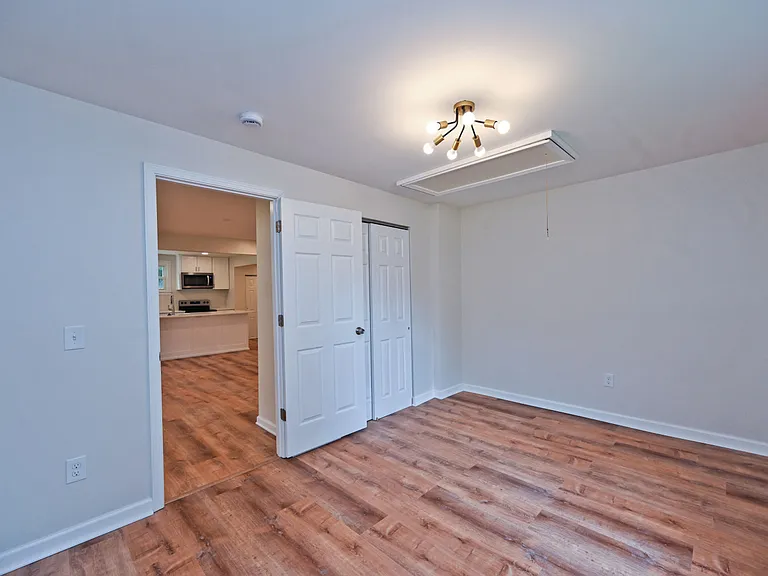 8320 Monroe Ave — Photo 20