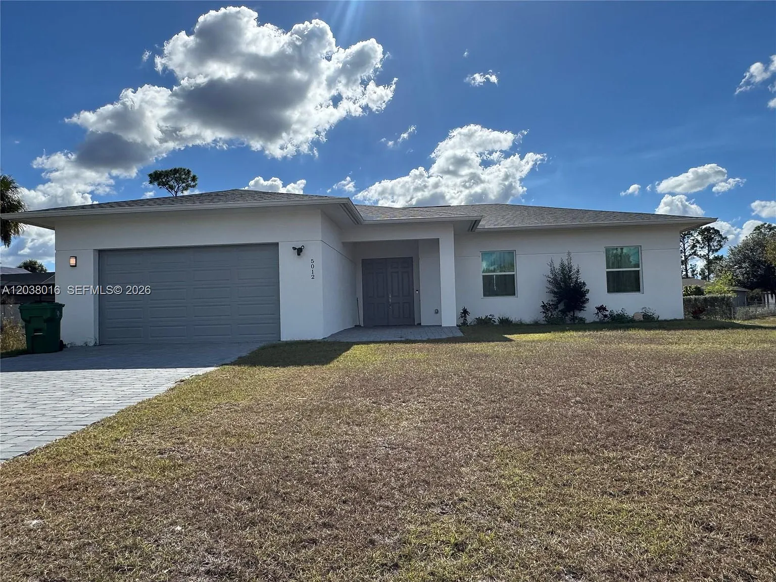 3 bed, 2.5 bath, 1783 sqft, $2,500 — Photo 2