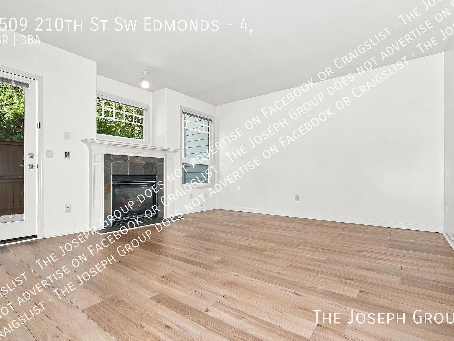 Charming 3-Bed Edmonds Townhouse With Private Fenced Patio — Photo 3