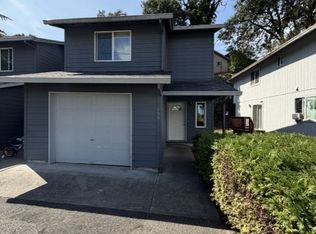 155 S 7th St, Saint Helens, OR 97051
