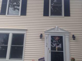 21150 Hedgerow Ter, Ashburn, VA 20147