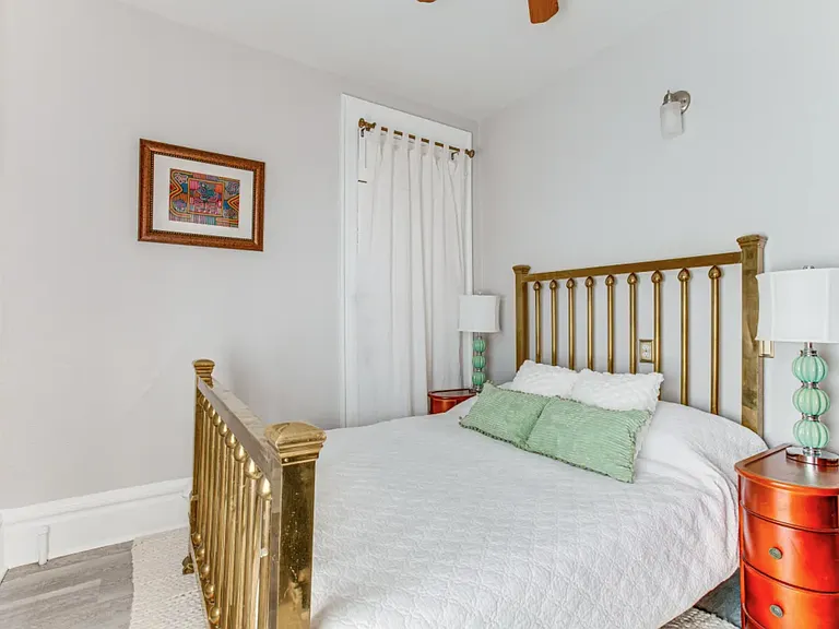 1109 N Emerson St #3 — Photo 4