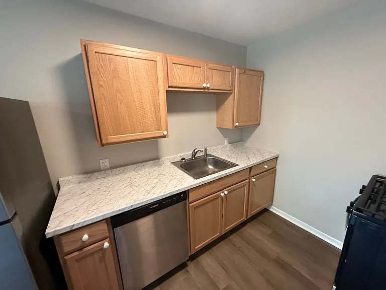 213 N Ann St #6 — Photo 7