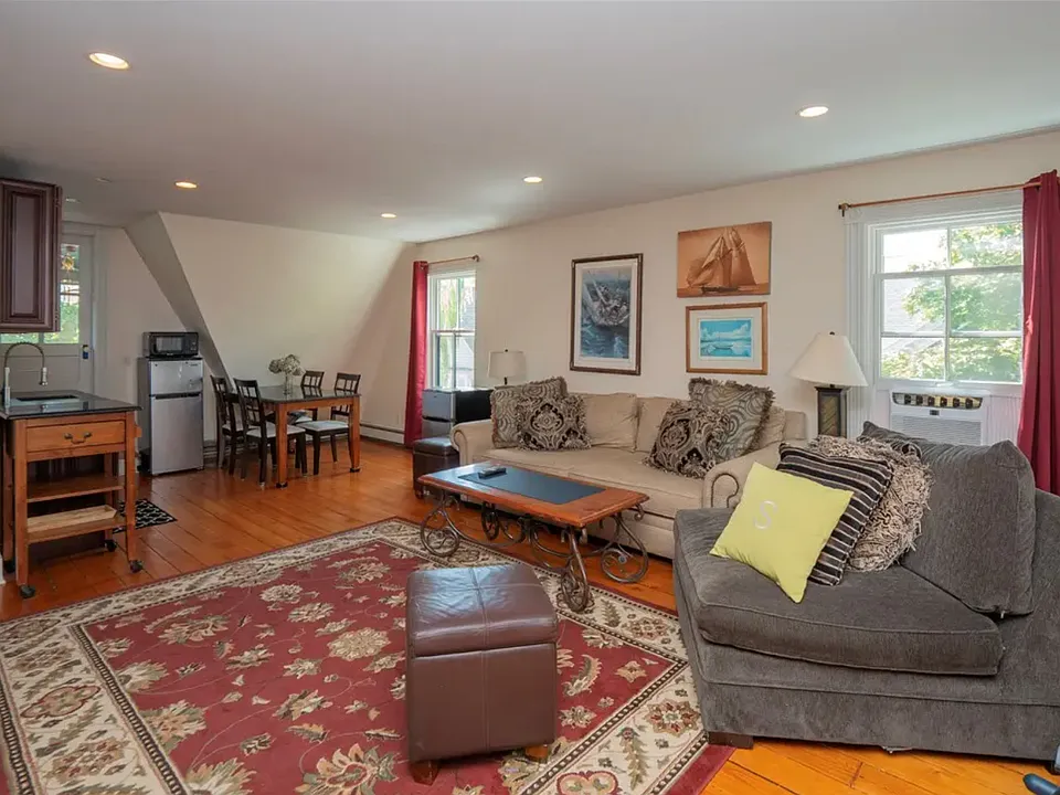 17 Lincoln St #3