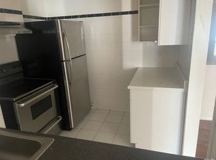 530 Hudson Ave APT B4, Cedarhurst, NY 11516