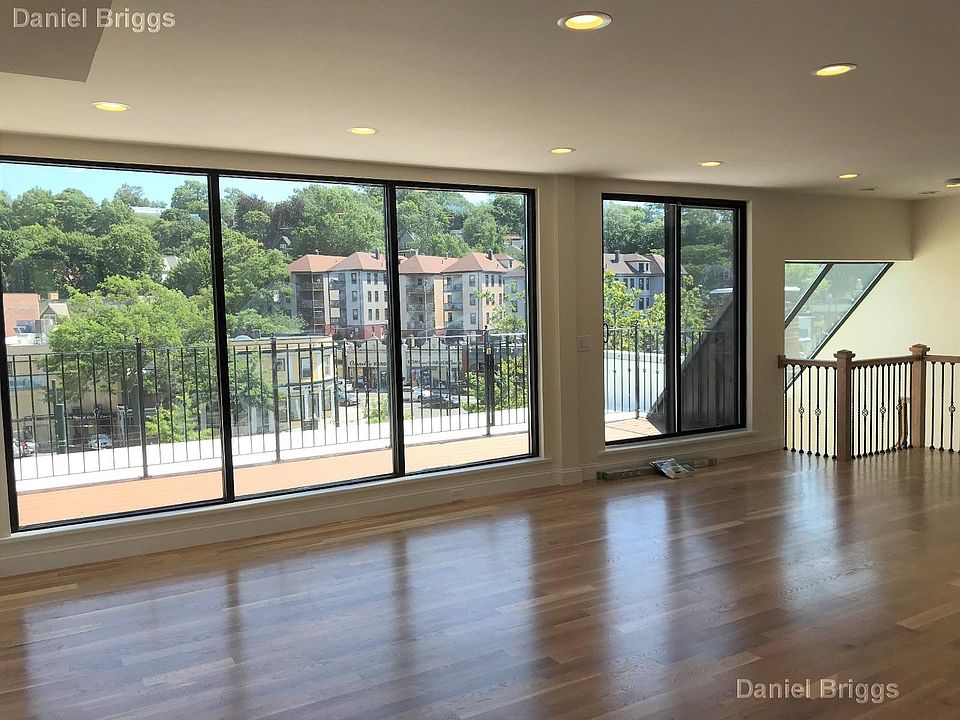 1st image of 1616 Beacon St #Penthouse