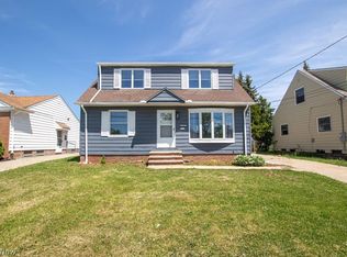 16001 Mendota Ave, Maple Heights, OH 44137