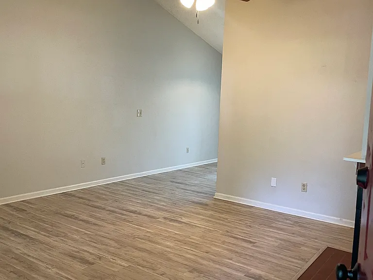 2051 Canewood Ct — Photo 3