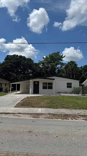 2203 Avenue Q Photo 1