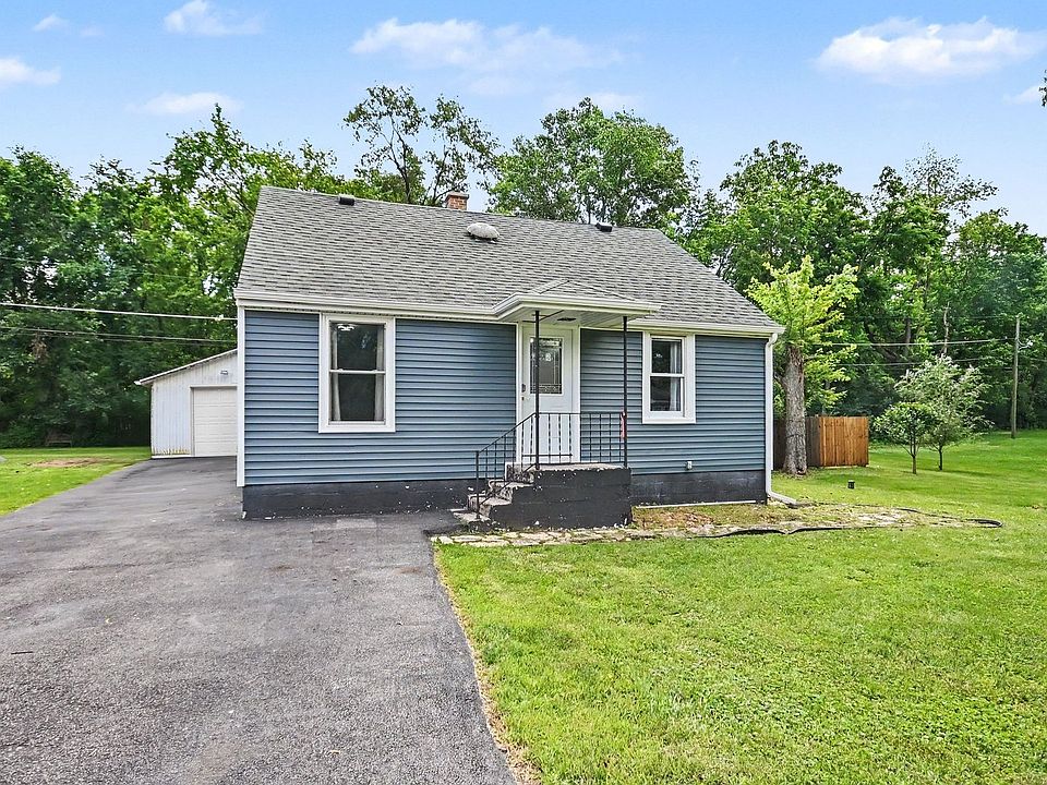 1st image of 1100 Deephaven Dr