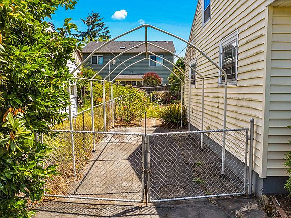 5th image of 4224 SE 88th Ave