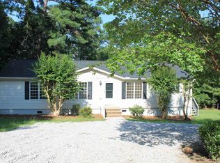 206 Saluda Bluff Rd, Batesburg, SC 29006