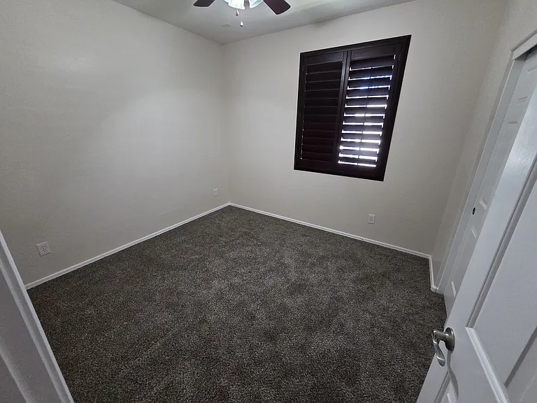 15579 W Jenan Dr — Photo 9