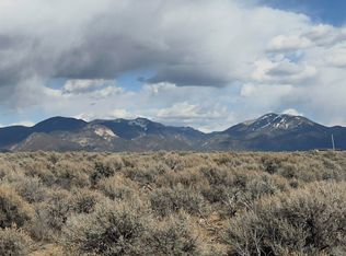 F Calle Feliberto, El Prado, NM 87529