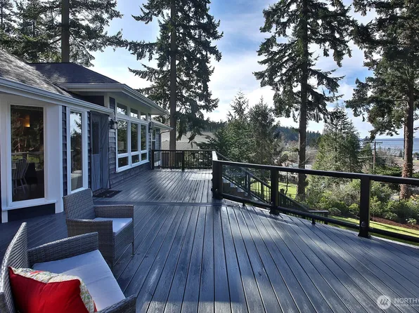 5938 Sundown Lane, Freeland, WA 98249