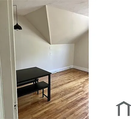 1060 Pleasant St #3 — Photo 14