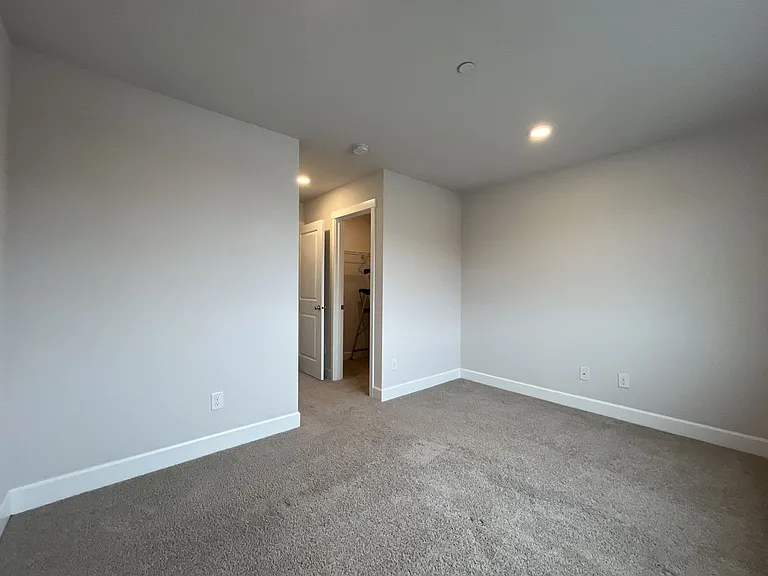 12949 SW Meadbrook Ln — Photo 24
