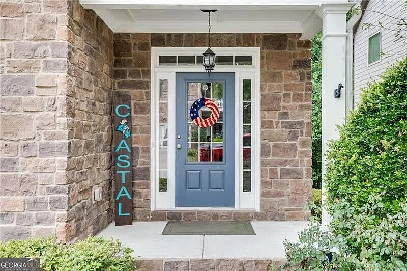 4 bed, 3.5 bath, 2900 sqft, $2,800 — Photo 2