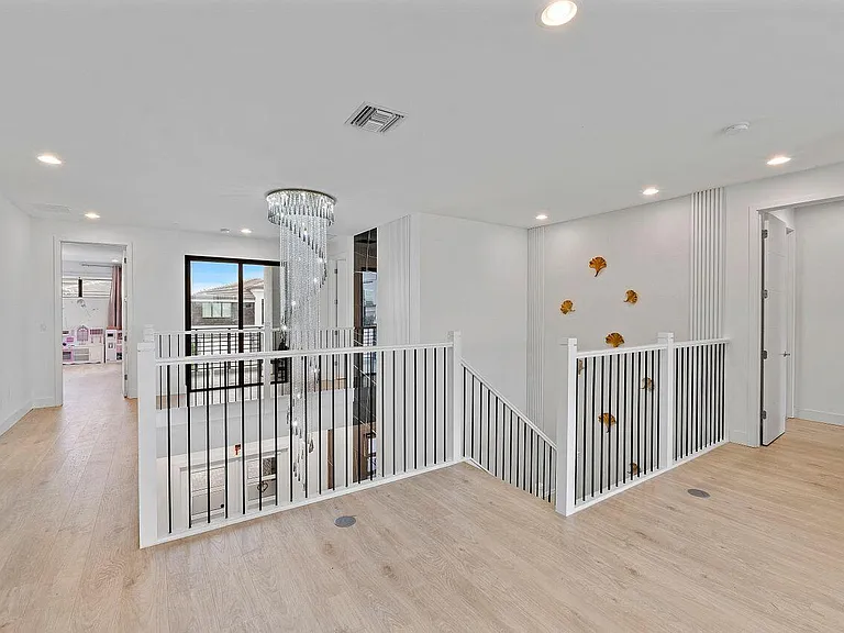 17057 Watersprite Lakes Rd — Photo 31