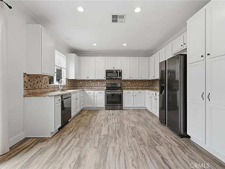 2180 Stonewood St — Photo 20