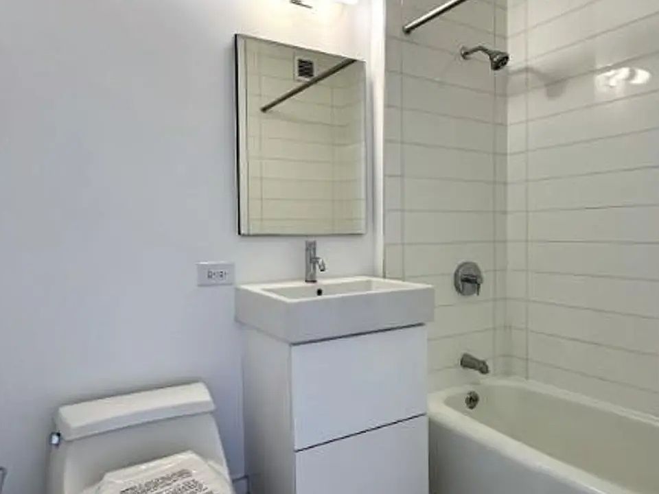 1st image of 2601 W 48th St