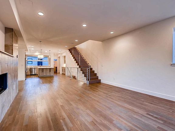 3rd image of 2544 N Clarkson St
