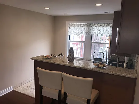 Rented by Thermos Realty & Management Inc | media 3