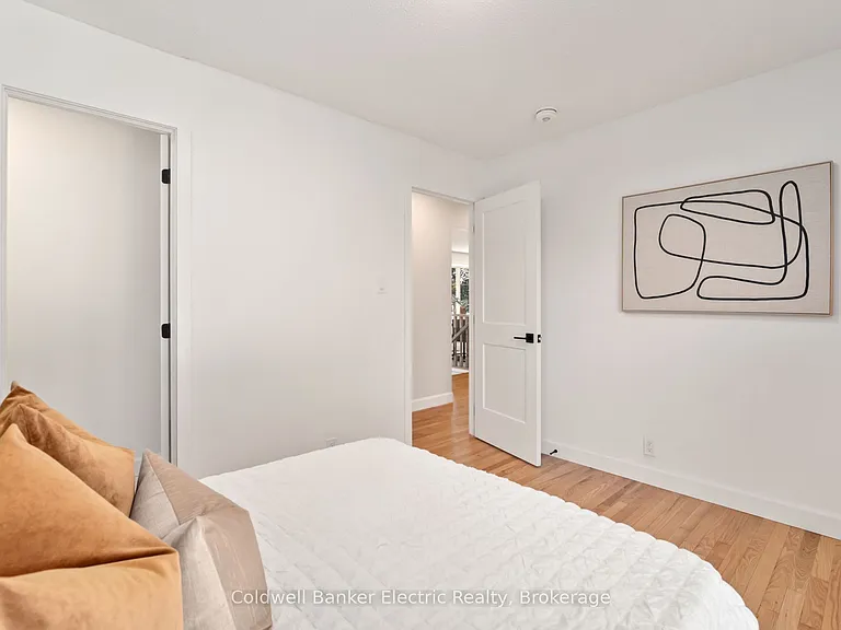 8B Pottinger St — Photo 12