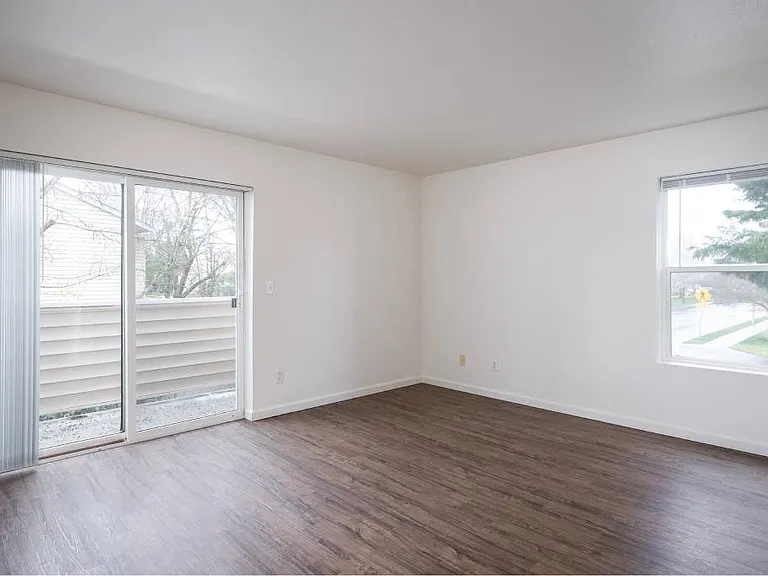 Quail Run Apartments — Photo 22
