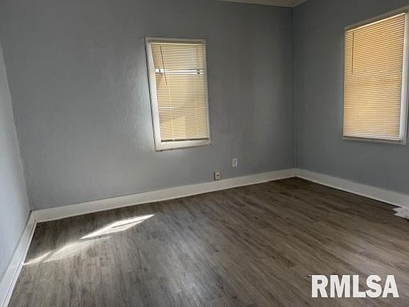 3rd image of 1617 E Matheny Ave