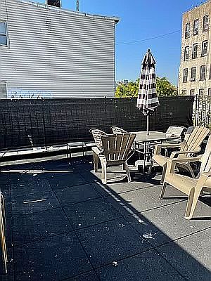 5th image of 192 Throop Ave APT 2